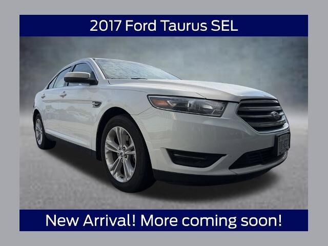 2017 Ford Taurus SEL