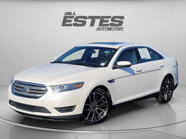 2018 Ford Taurus SEL