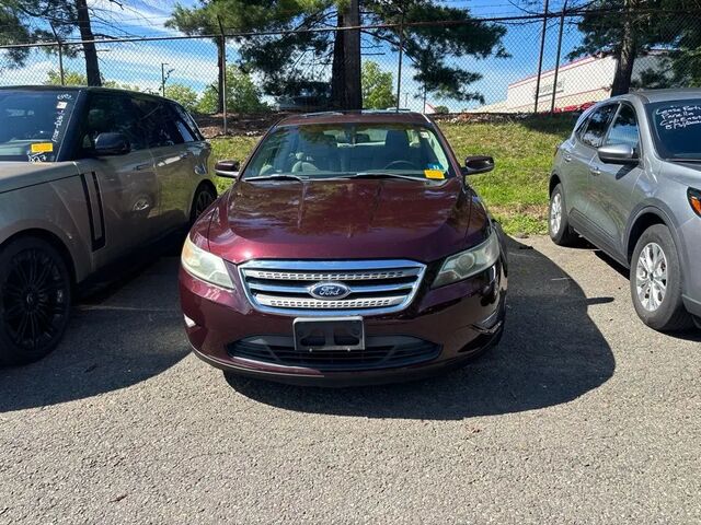 2011 Ford Taurus SEL