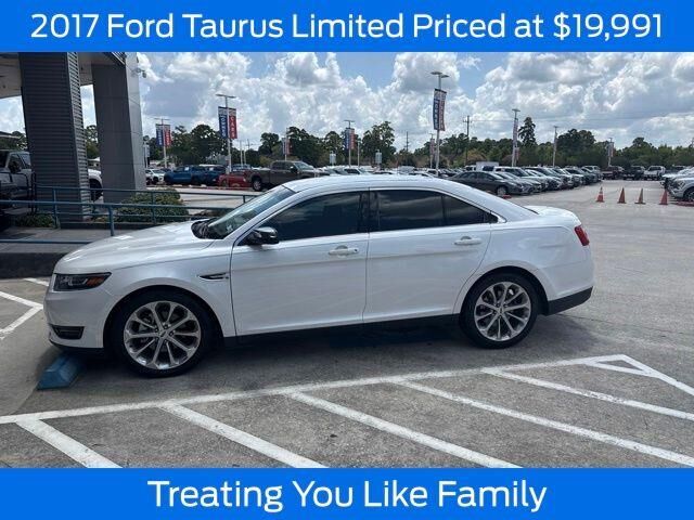 2017 Ford Taurus Limited