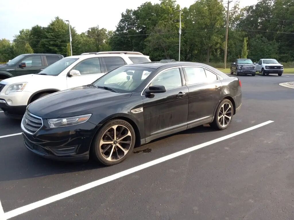 2016 Ford Taurus SEL