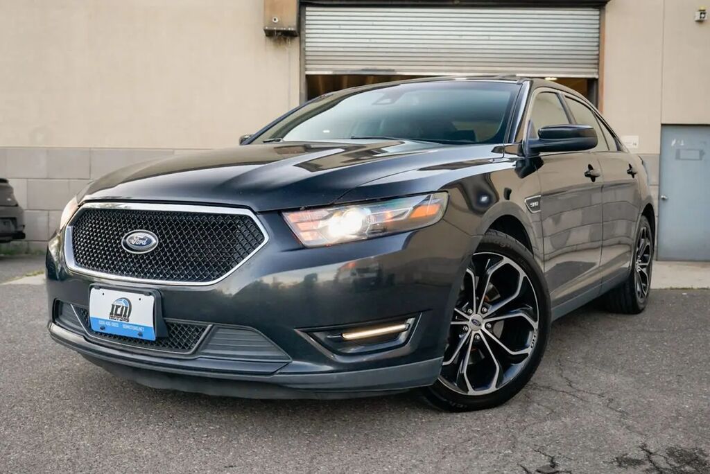 2015 Ford Taurus SHO — photo 1 of 13