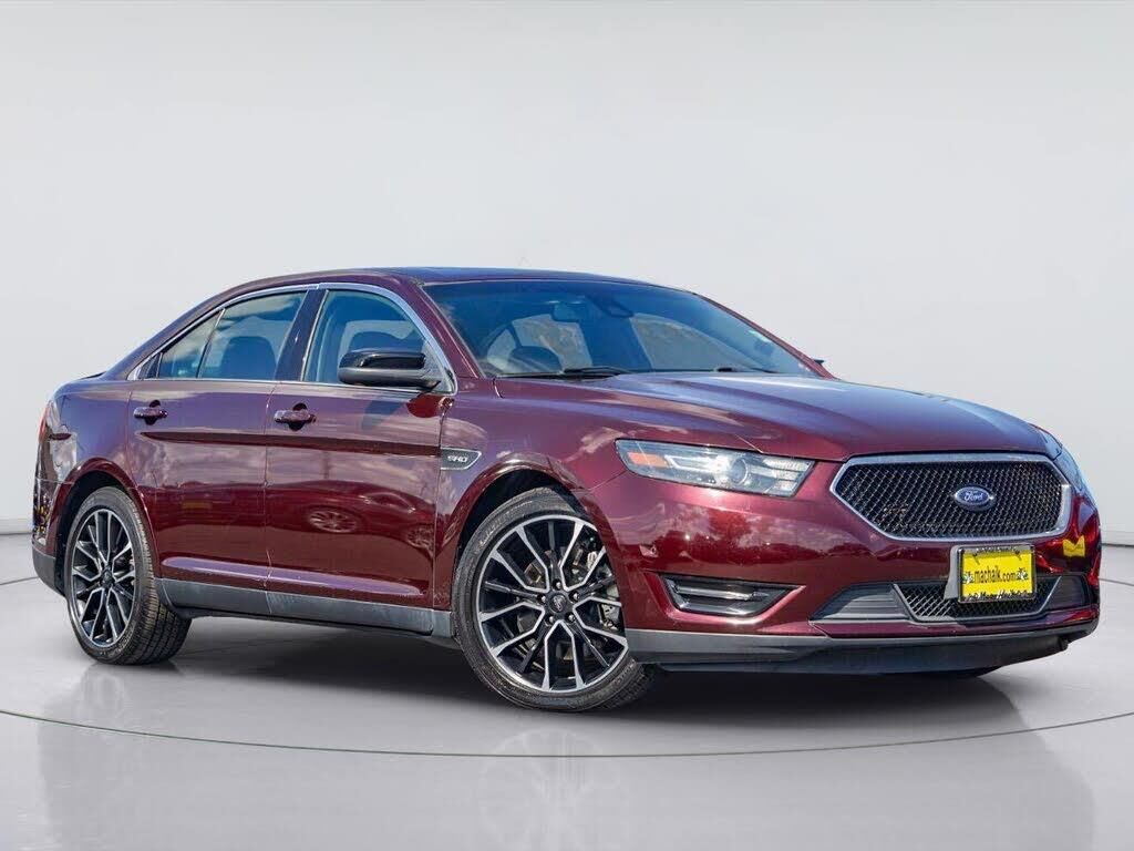2018 Ford Taurus SHO — photo 1 of 1