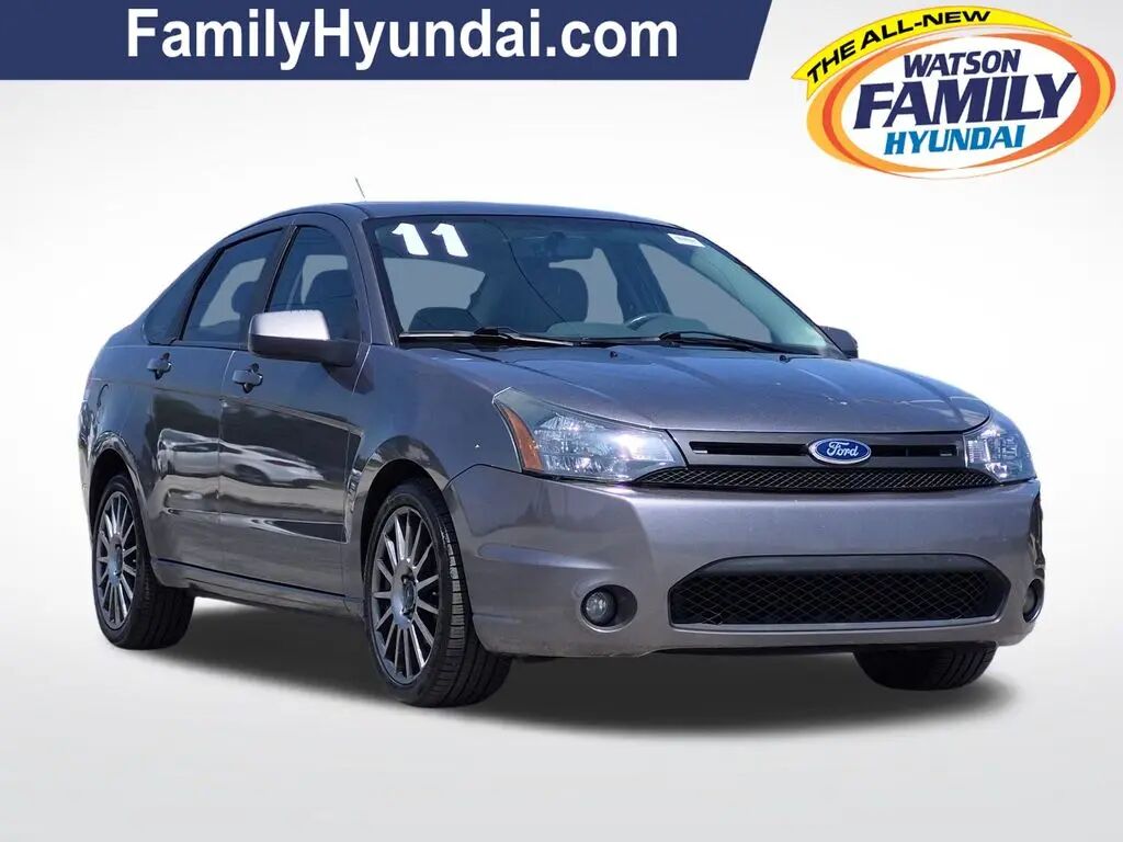 2011 Ford Focus Sport SES — photo 1 of 13