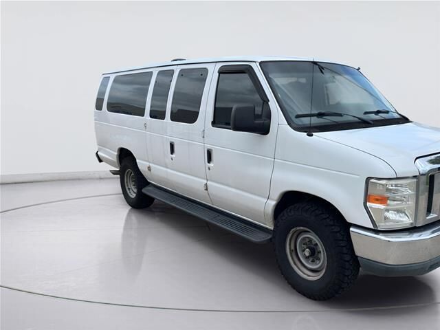 2014 Ford E-Series E-350 SD XL