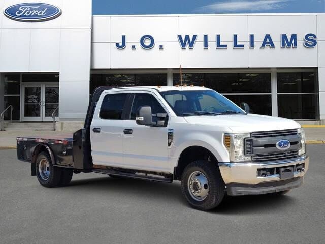 2018 Ford Super Duty F-350 DRW XL — photo 1 of 5
