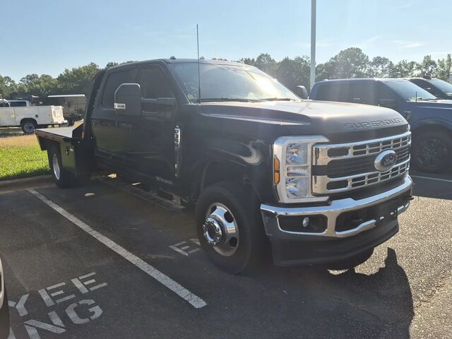 2025 Ford F-350 Super Duty Lariat