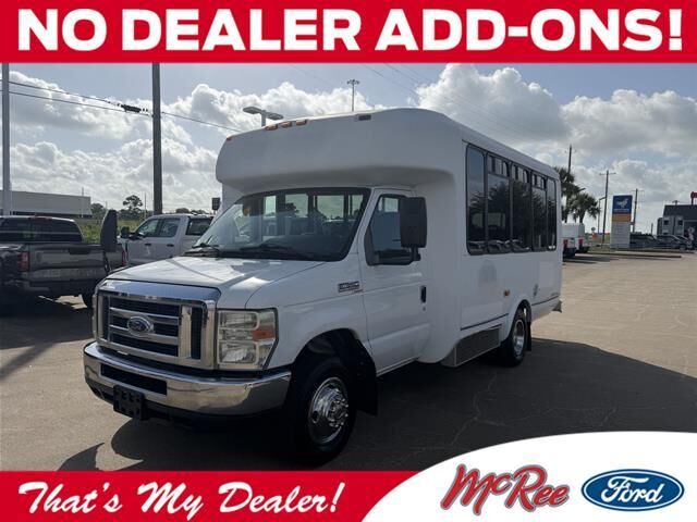2013 Ford E-Series E-350 SD