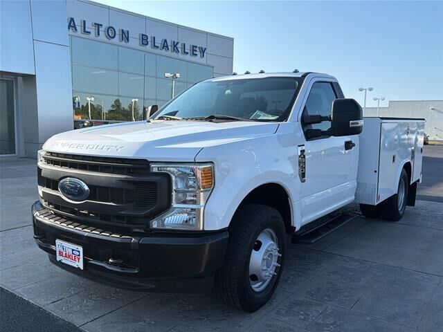 2022 Ford F-350 Super Duty XL — photo 1 of 13