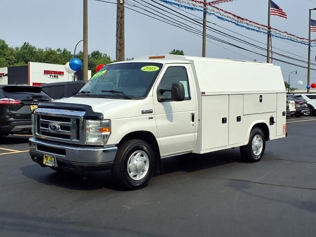 2015 Ford E-Series E-350 SD