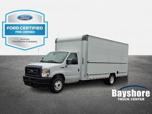 2022 Ford E-Series E-350 SD