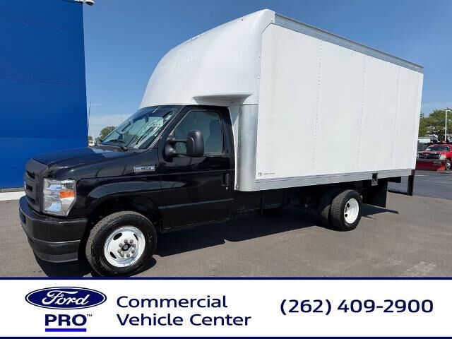 2027 Ford E-Series E-350 SD — photo 1 of 13