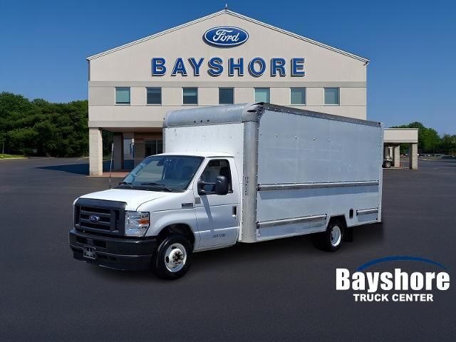2022 Ford E-Series E-350 SD