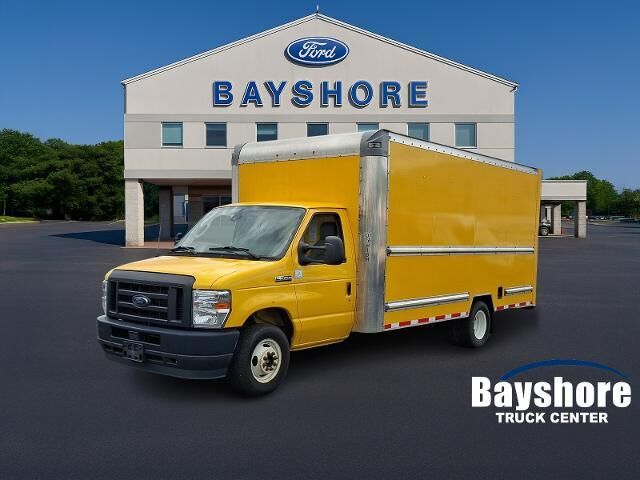 2022 Ford E-Series E-350 SD