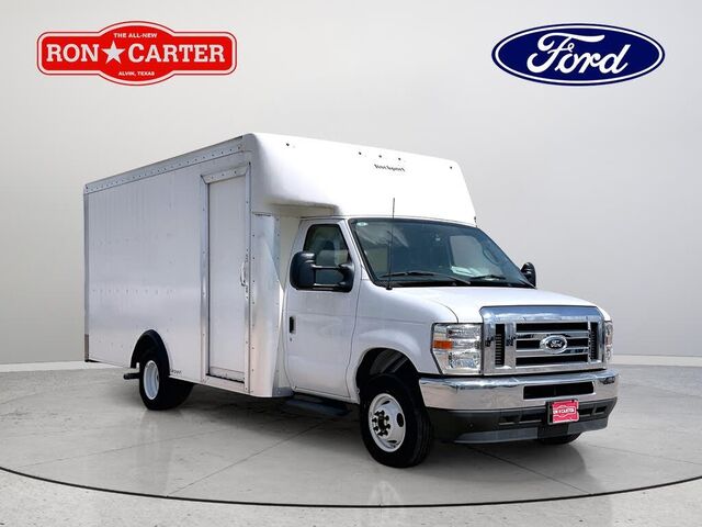 2024 Ford E-Series E-450 SD
