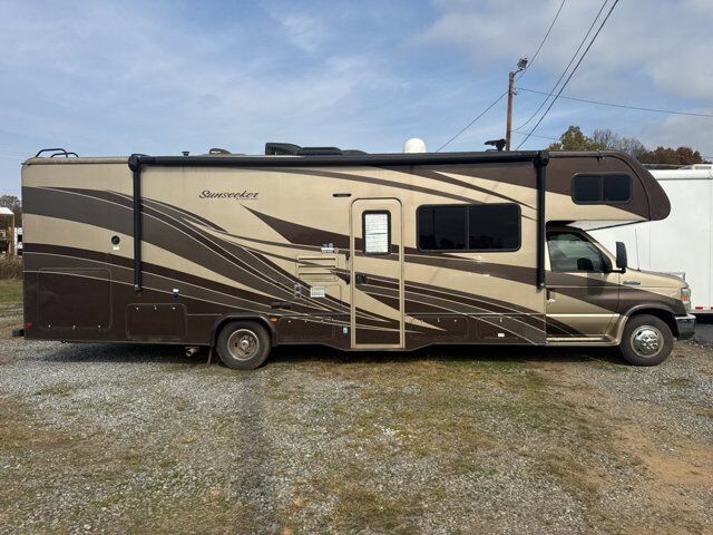 2017 Ford E-Series Cutaway 3050S