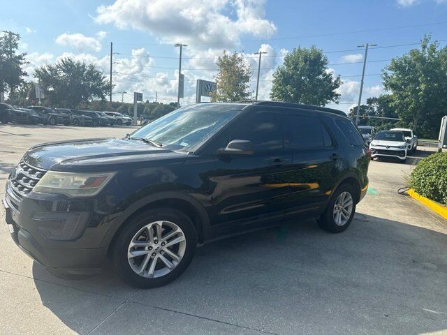 2016 Ford Explorer Base