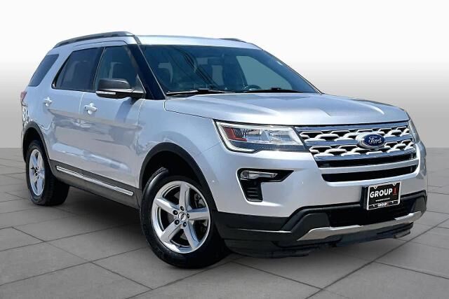 2019 Ford Explorer XLT — photo 1 of 11
