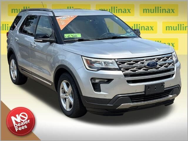 2018 Ford Explorer XLT — photo 1 of 13