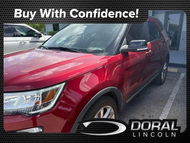 2018 Ford Explorer XLT — photo 1 of 12