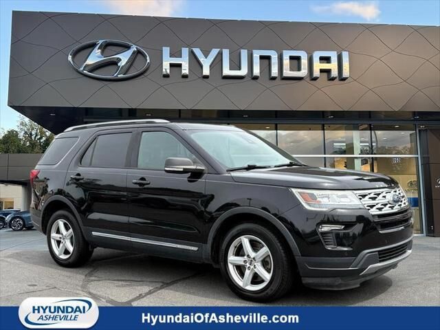 2019 Ford Explorer XLT — photo 1 of 13