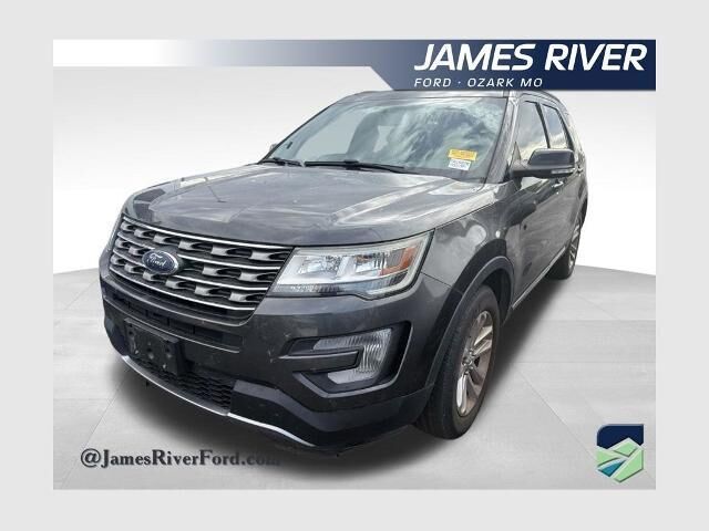 2017 Ford Explorer XLT — photo 1 of 13