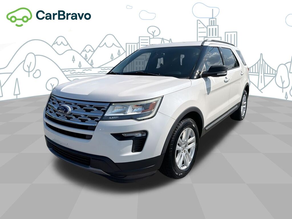 2019 Ford Explorer XLT — photo 1 of 7