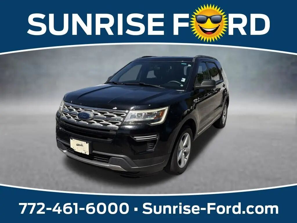 2018 Ford Explorer XLT — photo 1 of 5