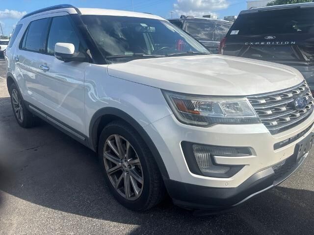 2017 Ford Explorer Limited — photo 1 of 13