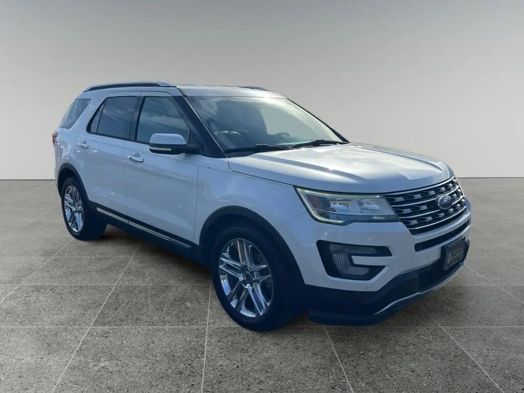 2017 Ford Explorer Limited — photo 1 of 13