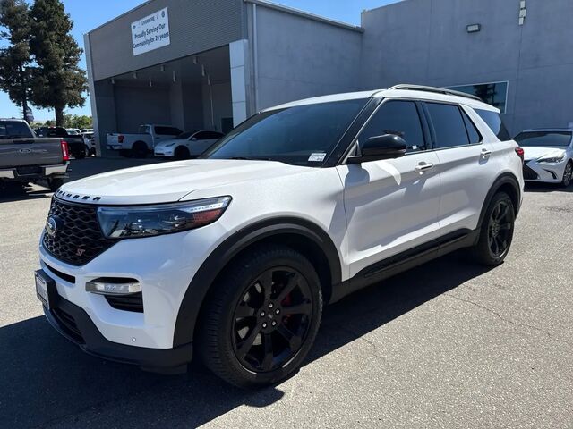 2022 Ford Explorer ST