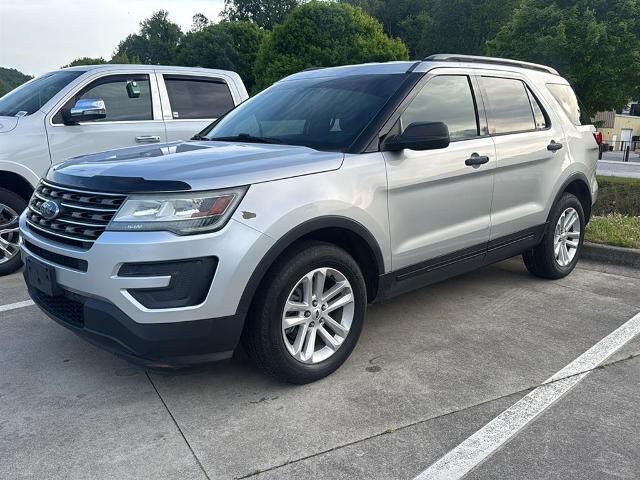 2017 Ford Explorer Base