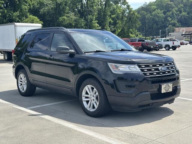 2017 Ford Explorer Base