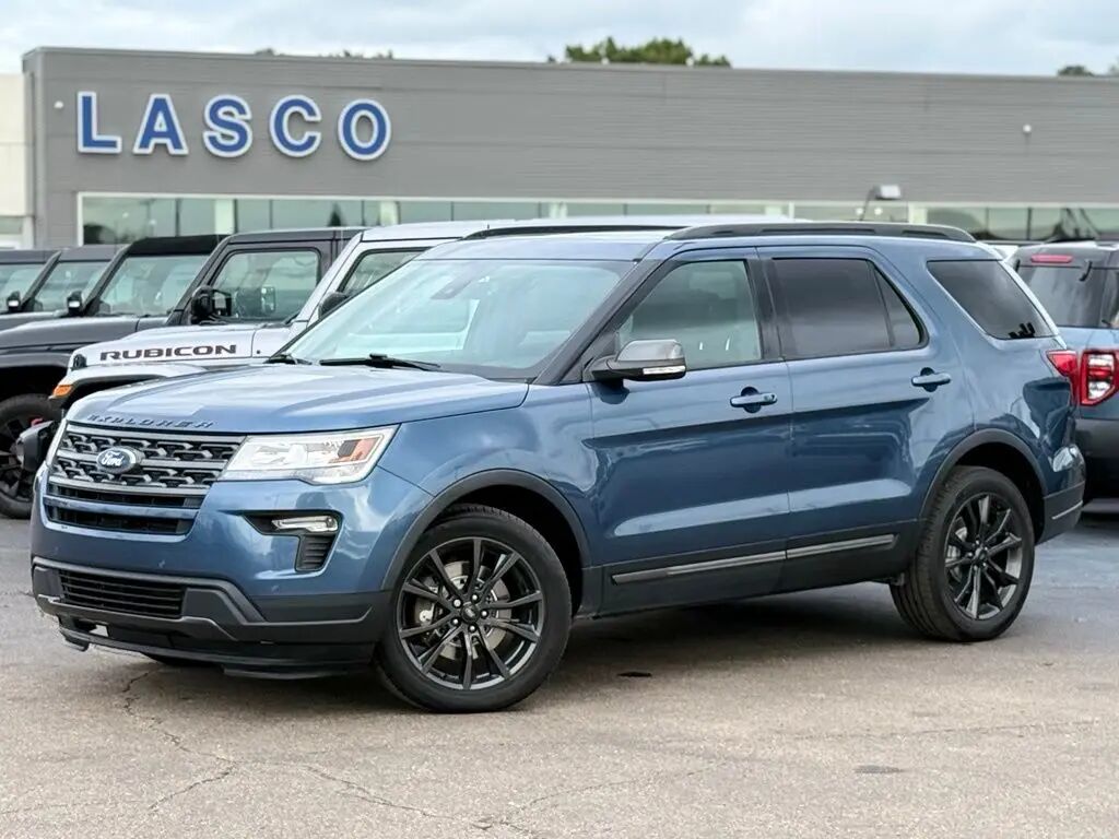 2019 Ford Explorer XLT — photo 1 of 5