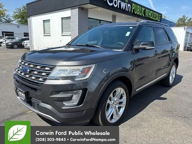 2017 Ford Explorer XLT — photo 1 of 13