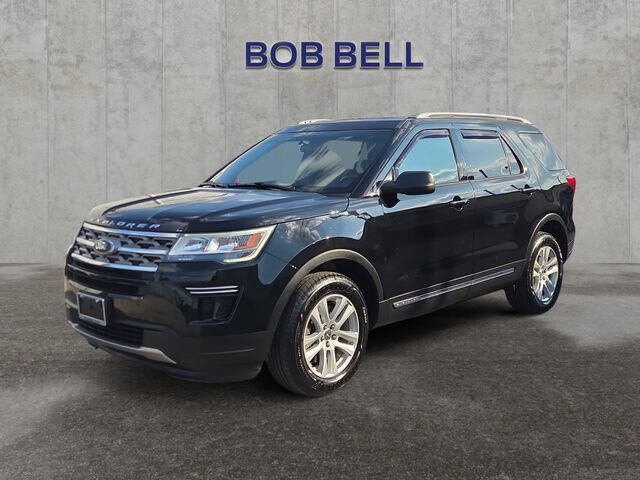 2018 Ford Explorer XLT — photo 1 of 13