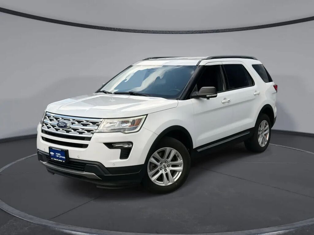 2019 Ford Explorer XLT — photo 1 of 13