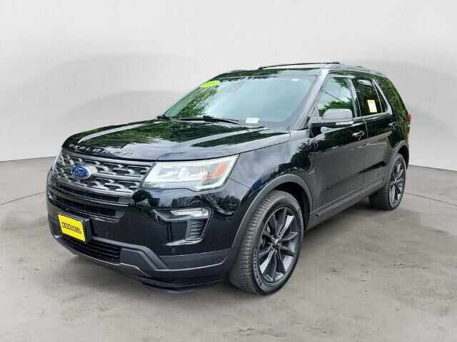 2018 Ford Explorer XLT — photo 1 of 13