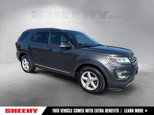 2017 Ford Explorer XLT — photo 1 of 13