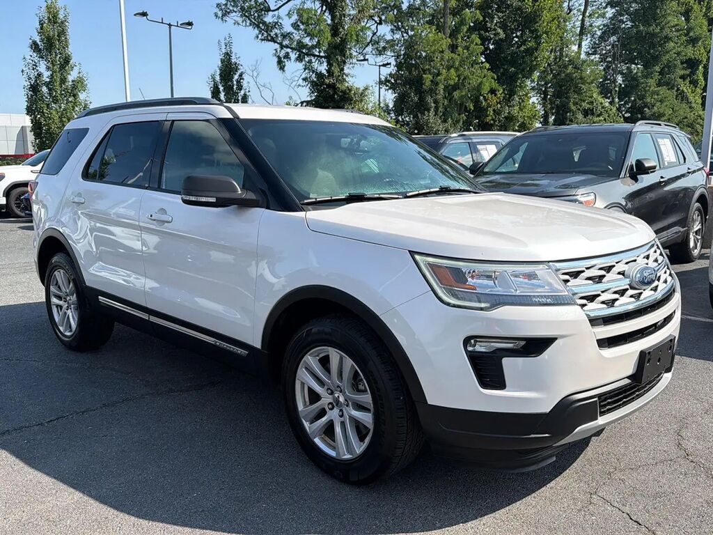 2019 Ford Explorer XLT — photo 1 of 26