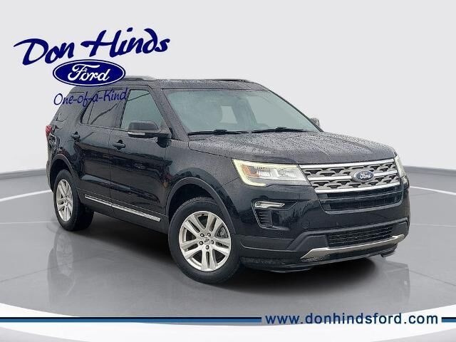 2018 Ford Explorer XLT — photo 1 of 13