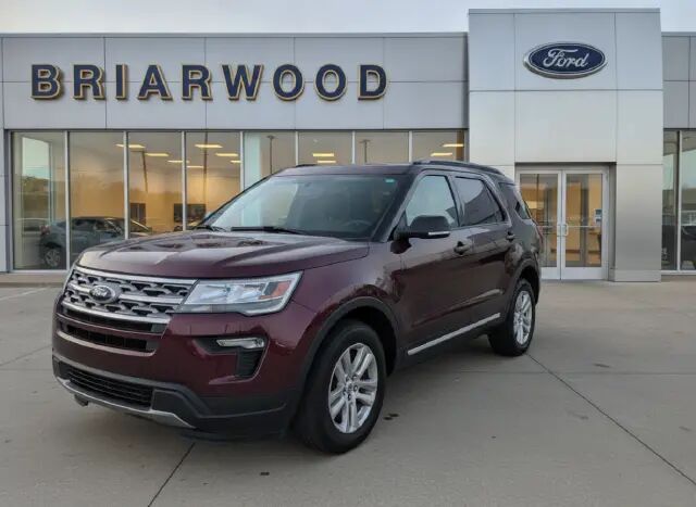 2018 Ford Explorer XLT — photo 1 of 7