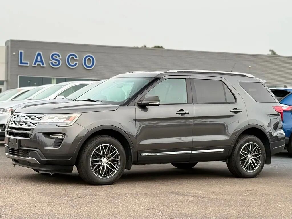 2019 Ford Explorer XLT — photo 1 of 13