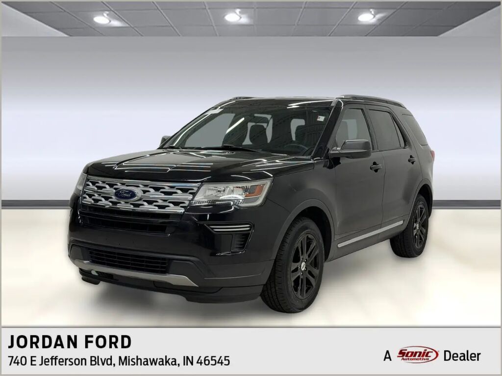 2019 Ford Explorer XLT — photo 1 of 13