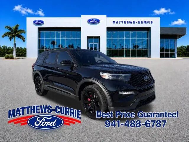 2023 Ford Explorer ST — photo 1 of 12