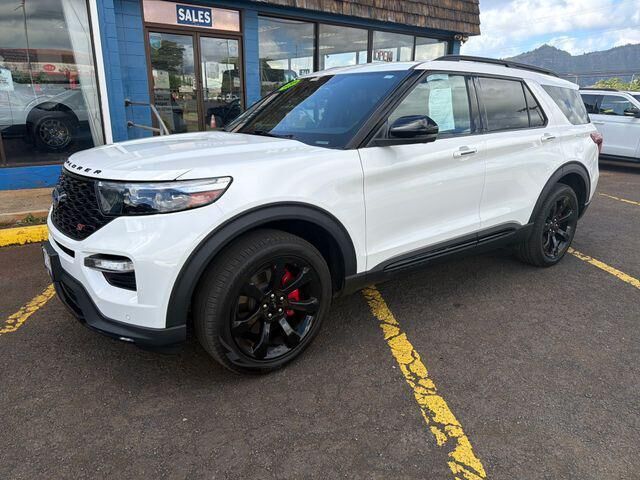 2023 Ford Explorer ST — photo 1 of 13