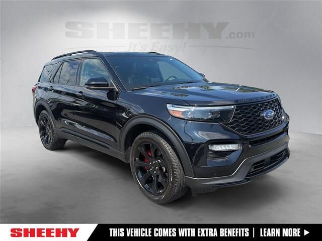 2023 Ford Explorer ST — photo 1 of 13