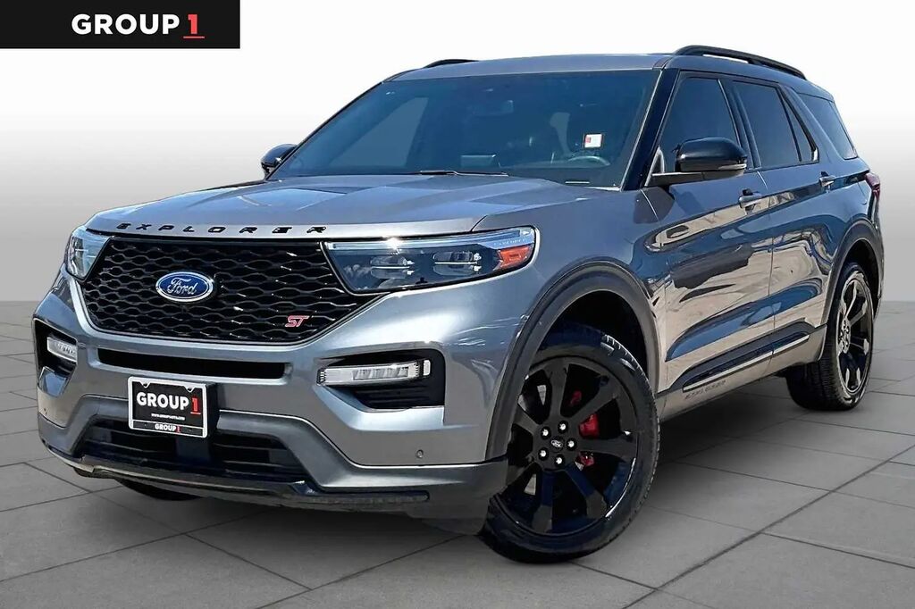 2023 Ford Explorer ST — photo 1 of 12
