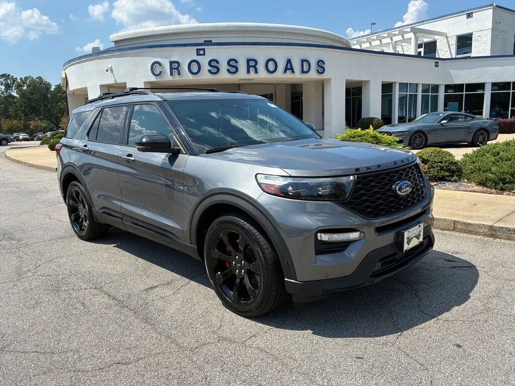2021 Ford Explorer ST — photo 1 of 13