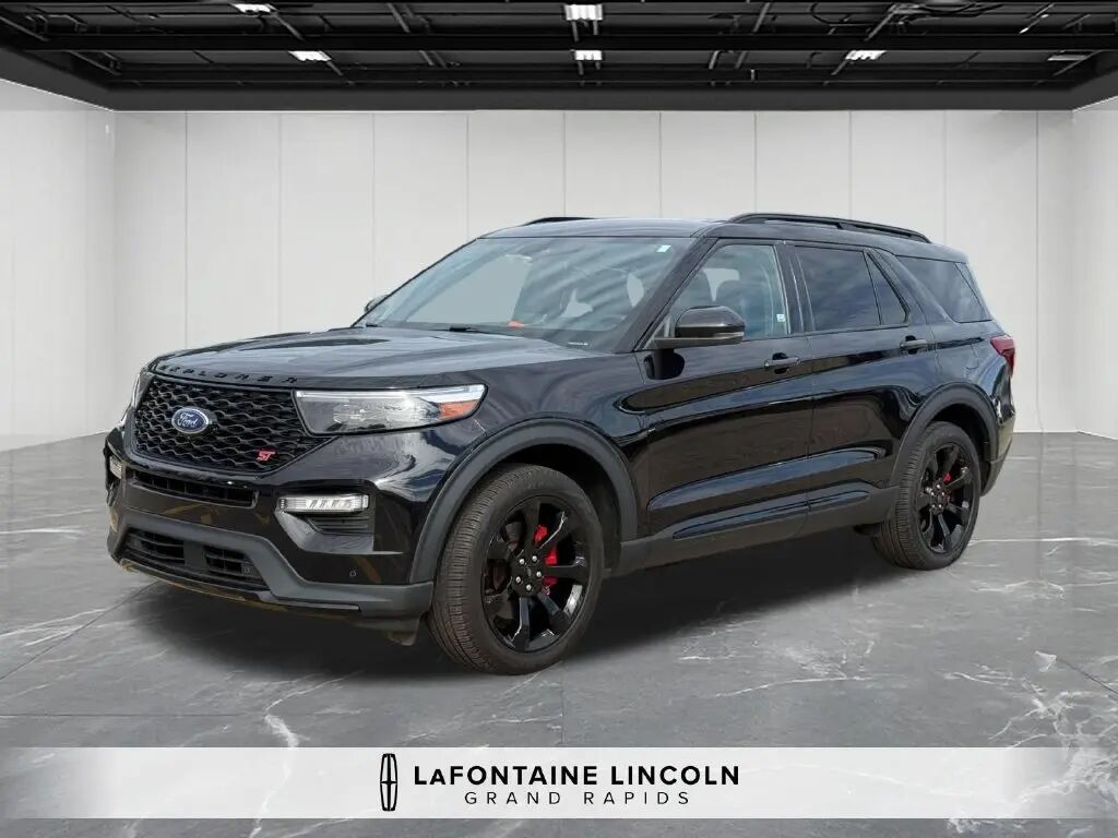 2023 Ford Explorer ST — photo 1 of 13